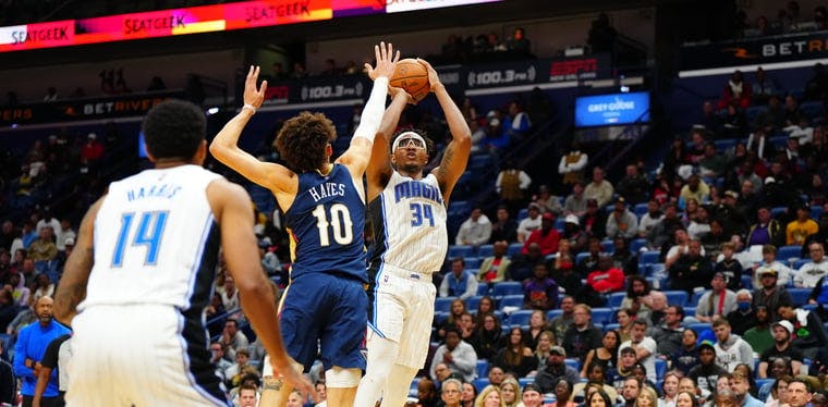 Orlando Magic center Wendell Carter Jr. (34) shoots the ball against New Orleans Pelicans center Jaxson Hayes (10) during the third quarter at Smoothie King Center.